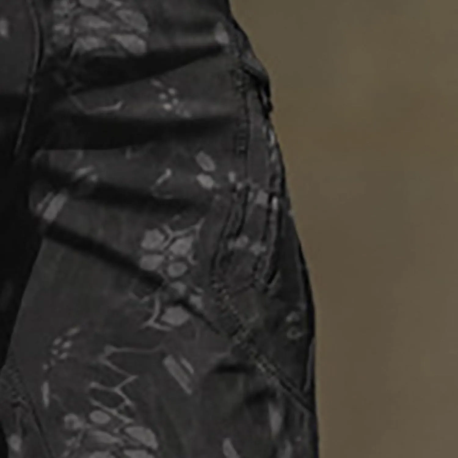 Camo Cargo Pants for Men Slim Fit Stretch Outdoor Hiking Hunting Safari Tactical Trousers Classic Military Army Pants