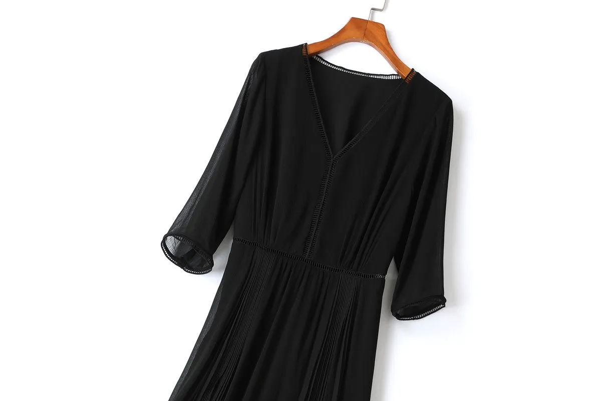 Gracelynne Plus Size Black Midi Dress